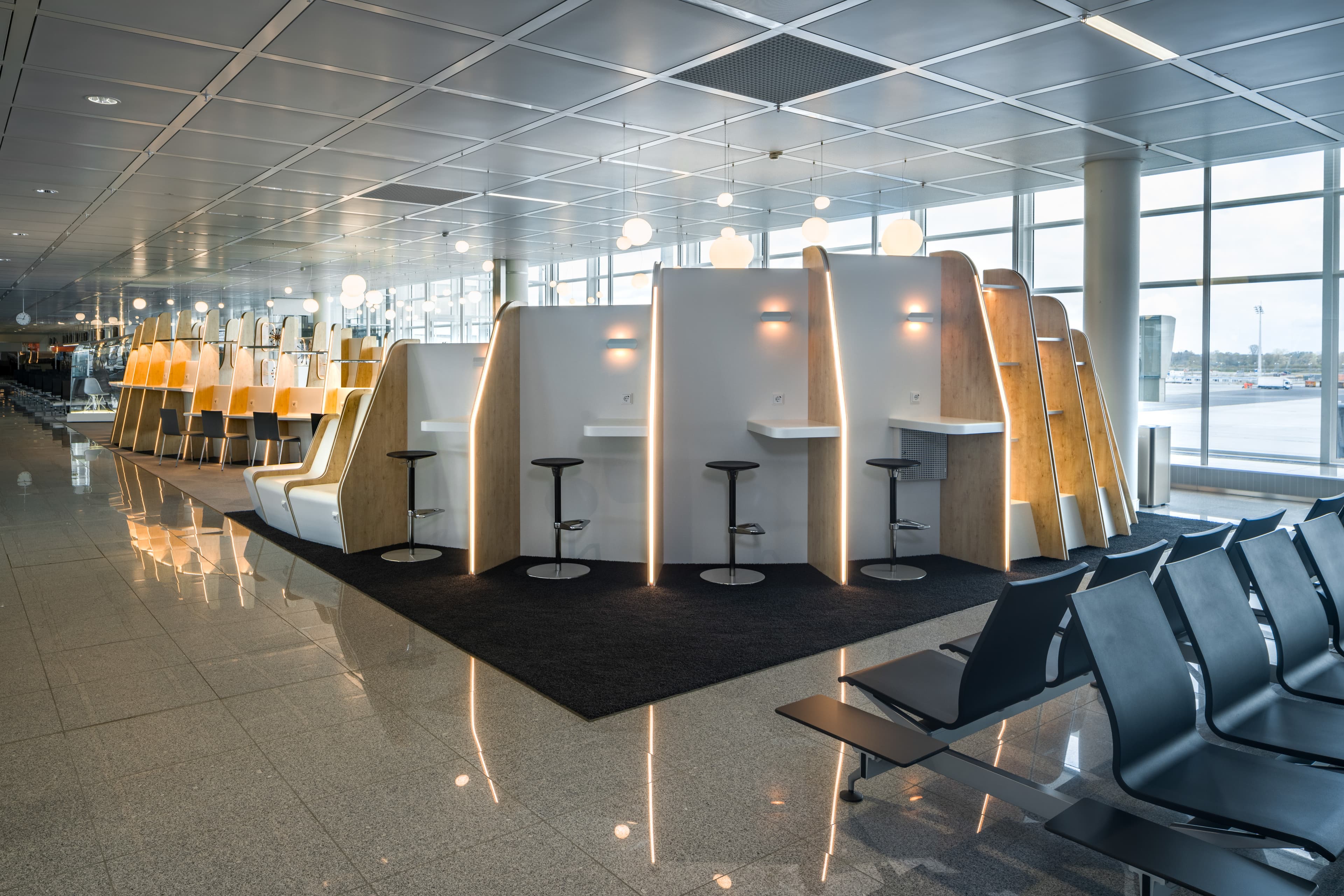 Vitra lounge in the Terminal 2 Satellite at MUC
