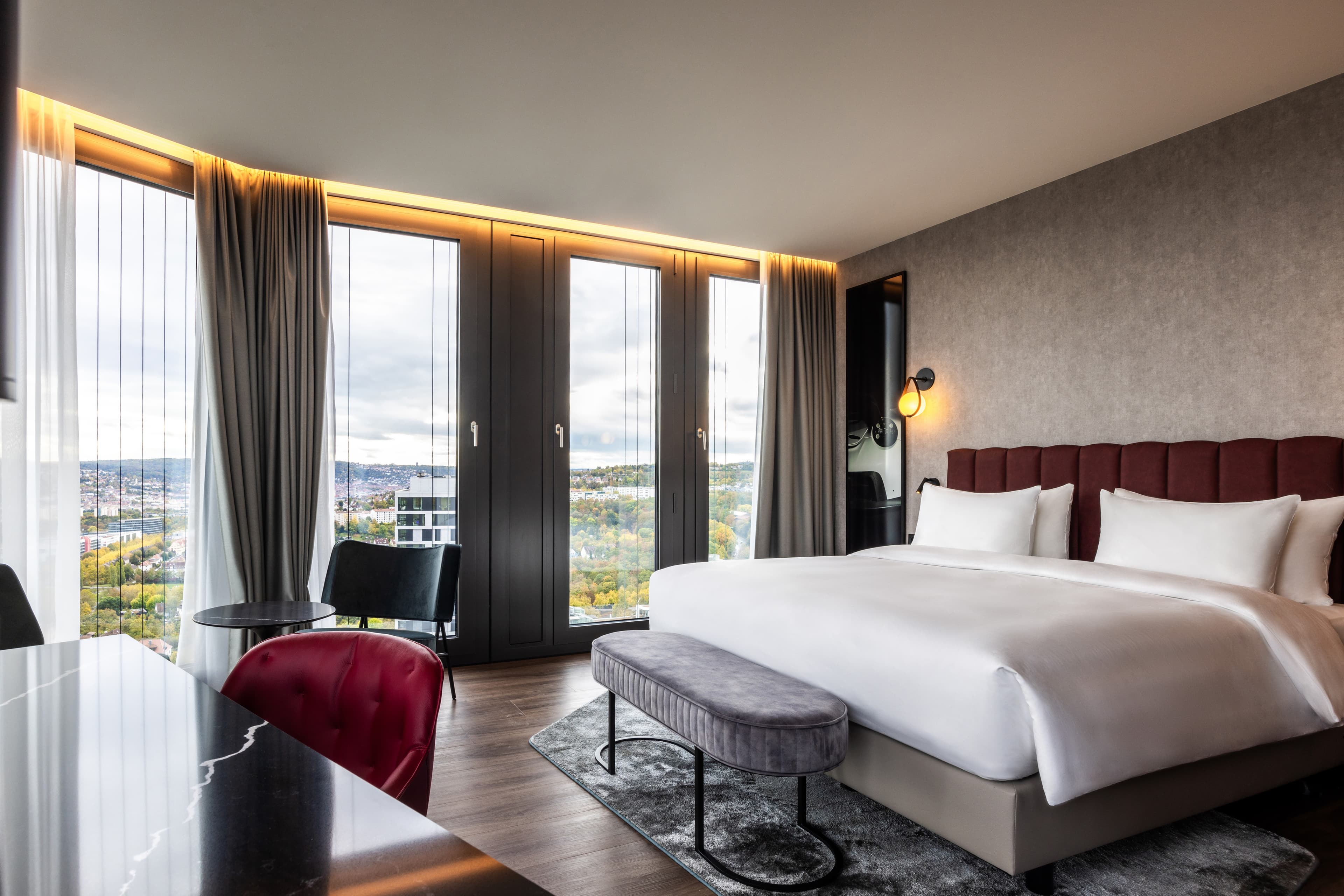 Radisson Blu Hotel in the Porsche Design Tower Stuttgart